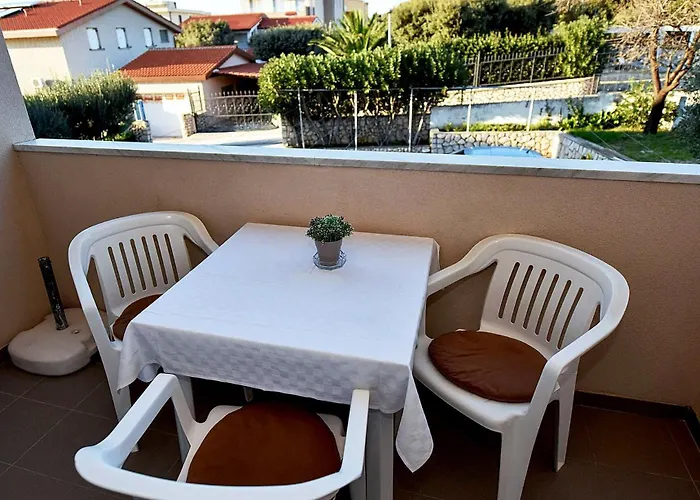 Near Sea Apartman