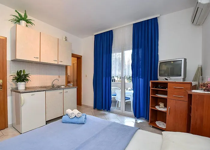 Near Sea Apartman