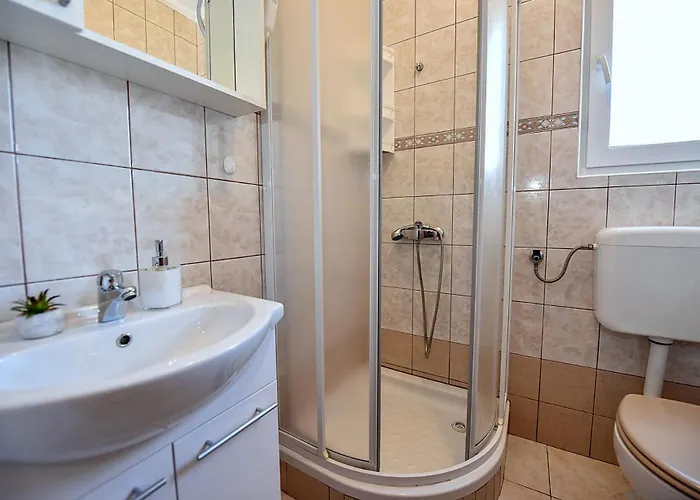 Apartment Near Sea Mandre