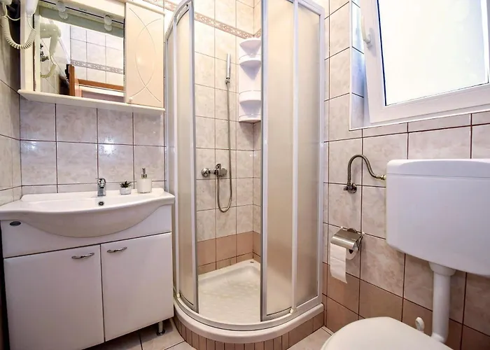 Near Sea Apartman *