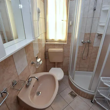 Near Sea Apartman