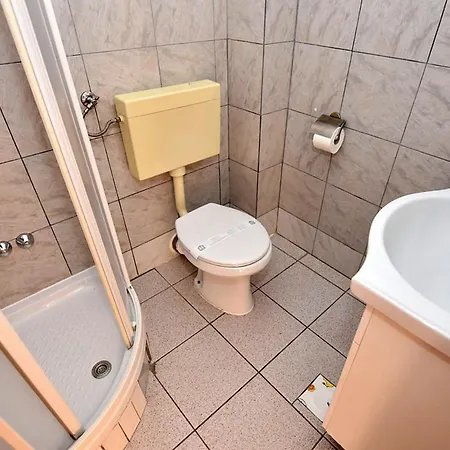 Near Sea Apartman