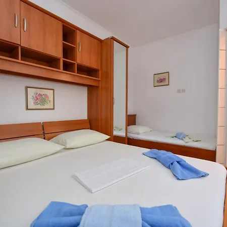 Near Sea Apartman
