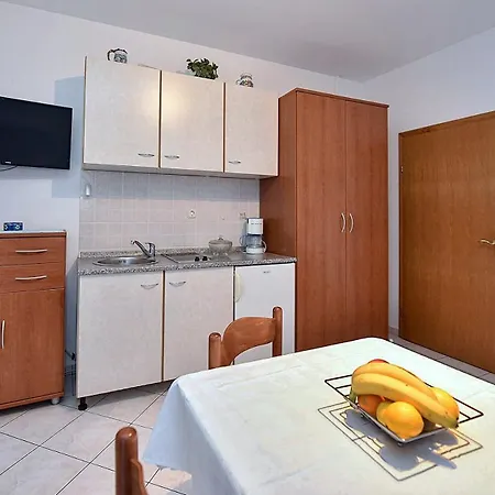 Near Sea Apartman