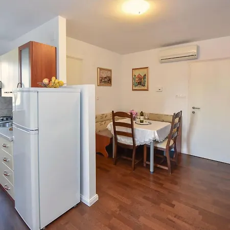 Apartmán Near Sea Mandre